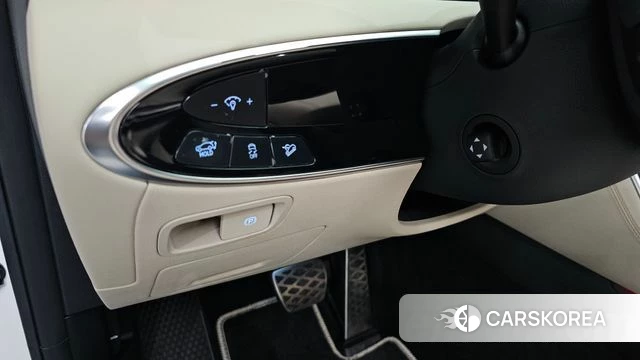 Genesis GV70 id 4670016 из Кореи 8