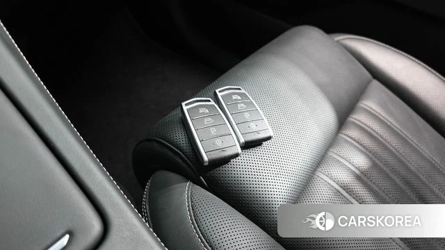 Genesis G90 id 4780815 из Кореи 8
