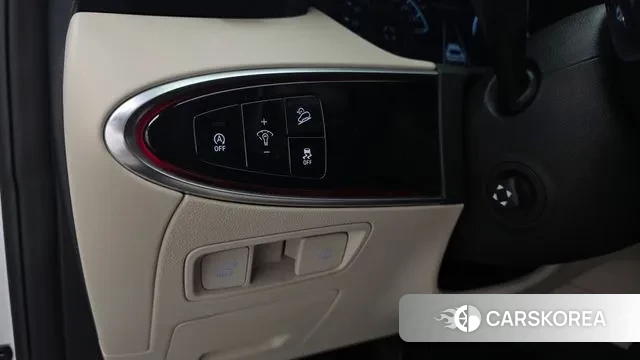 Genesis GV70 id 3533907 из Кореи 8