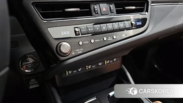 Lexus ES300h 7th generation id 3093135 из Кореи 8