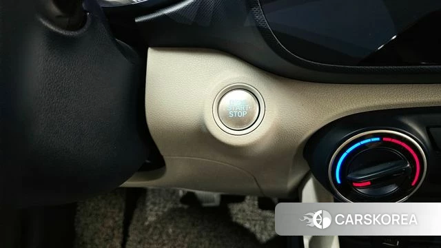 Hyundai Venue id 4304435 из Кореи 8