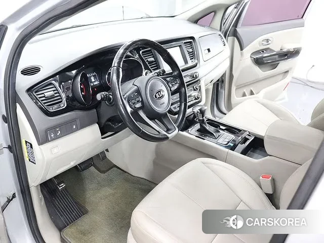 Kia All New Carnival id 3682677 из Кореи 8