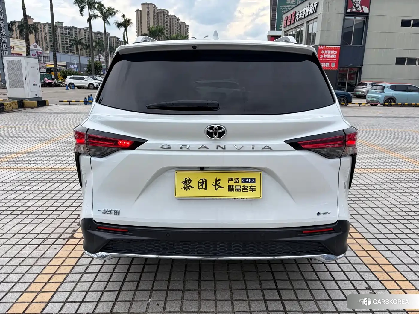 Toyota Grevia id 4577577 из Китая 8