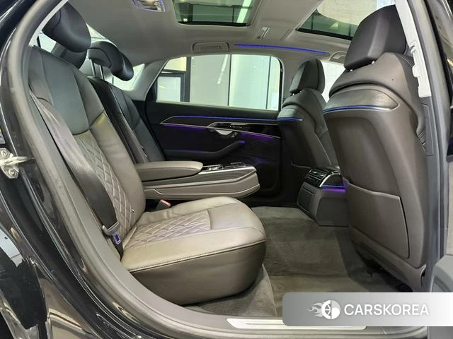 Audi A8 id 4387458 из Китая 8