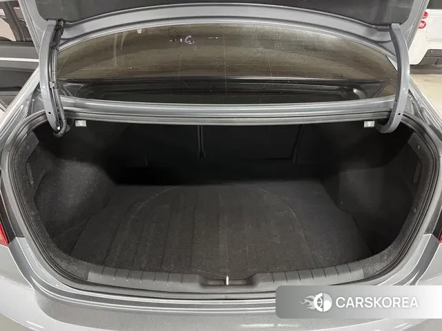 Hyundai The New Avante AD id 3013841 из Кореи 8