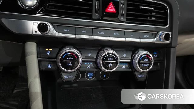 Genesis The New G70 id 4534896 из Кореи 8
