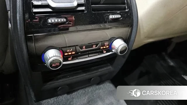 BMW 5 Series (G30) id 3455264 из Кореи 8