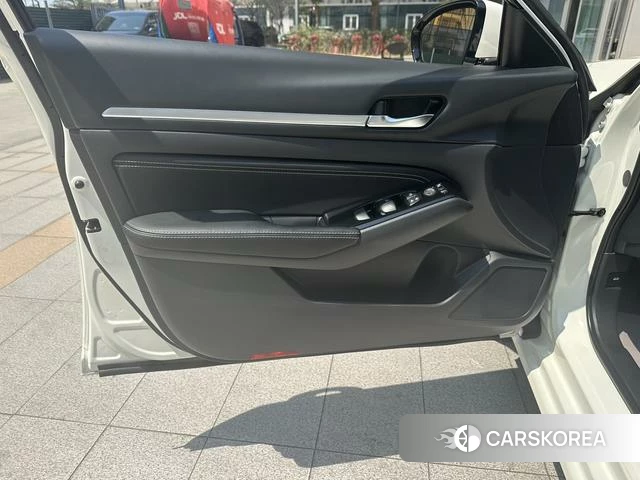 Nissan Teana id 4365644 из Китая 8