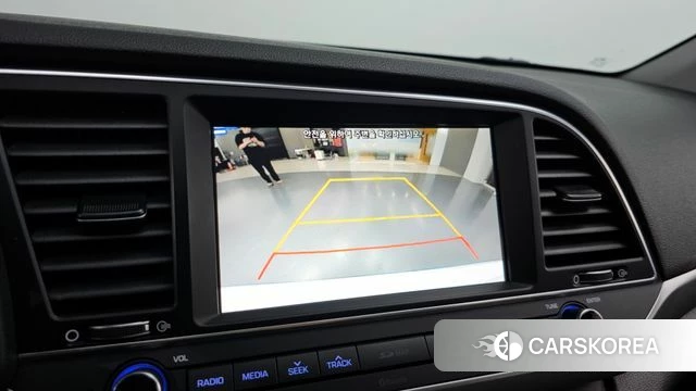 Hyundai Avante AD id 4384833 из Кореи 8