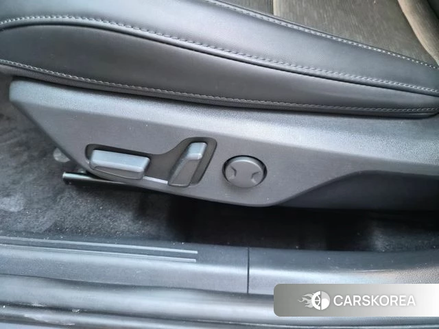 Kia Di Ol Nu Niro id 4892822 из Кореи 8