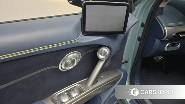 Genesis GV60 id 3453456 из Кореи 8