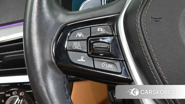 BMW 5 Series (G30) id 4246262 из Кореи 8