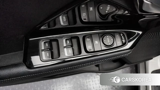 Kia Niro id 3357396 из Кореи 8