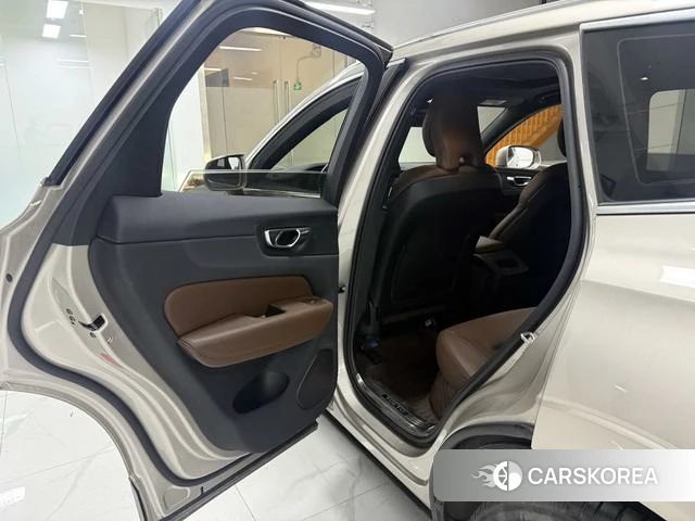 Volvo XC60 id 4182697 из Китая 8