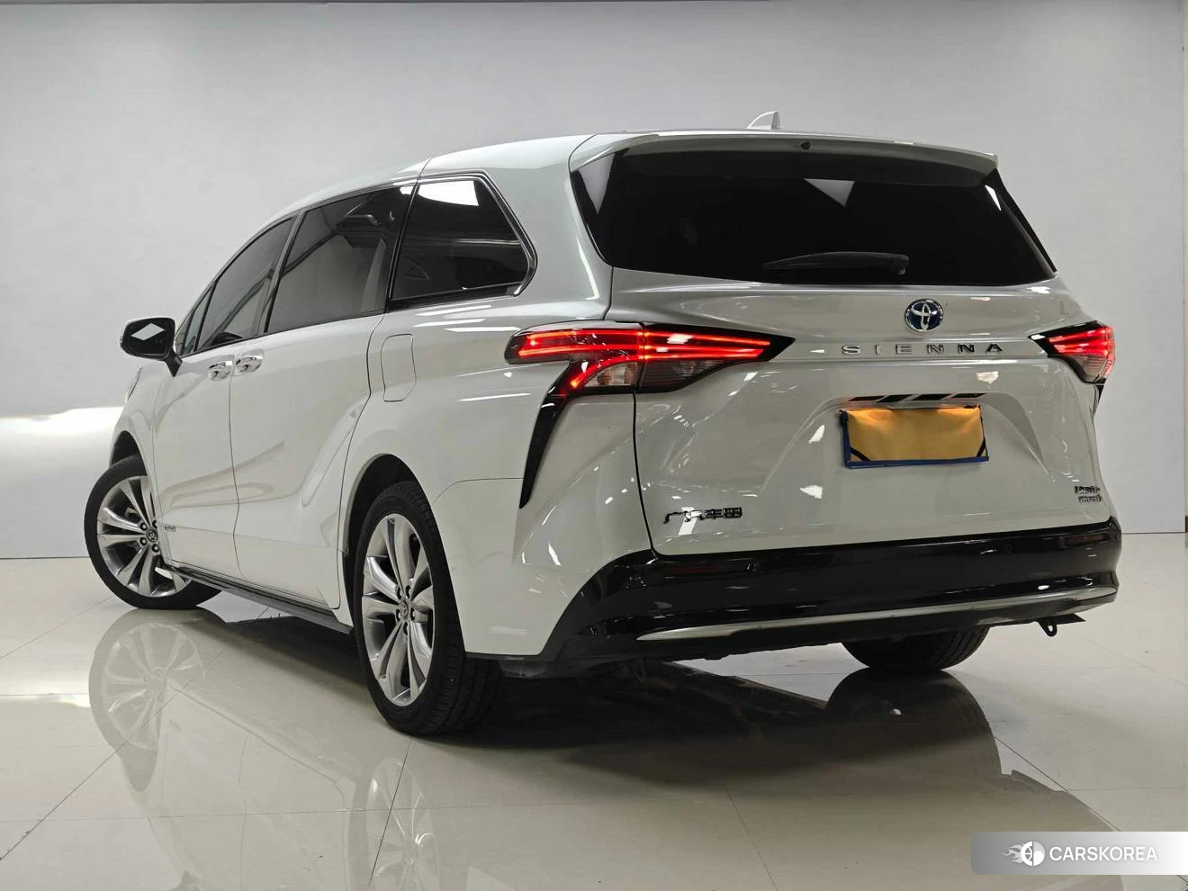 Toyota Saina id 4486604 из Китая 8