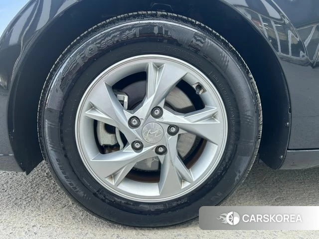 Hyundai Avante (CN7) id 3936057 из Кореи 8