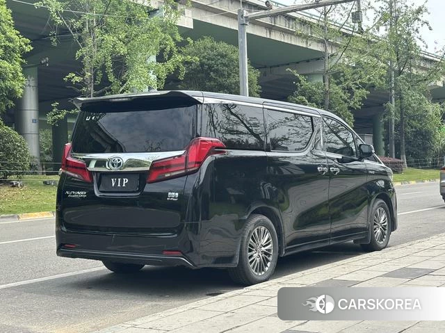 Toyota Elfa id 4374640 из Китая 8