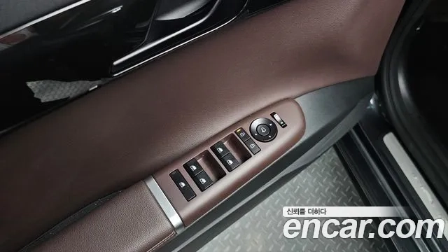 Hyundai Grandeur (GN7) id 2862919 из Кореи 8