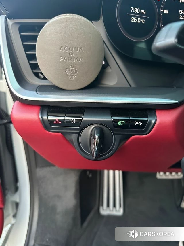 Porsche 911(992) id 4547740 из Кореи 8
