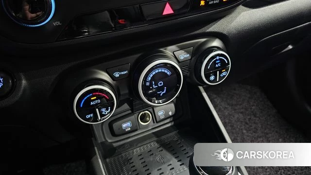 Hyundai Venue id 4608434 из Кореи 8