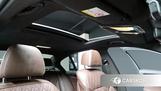 BMW 5 Series (G30) id 3032931 из Кореи 8