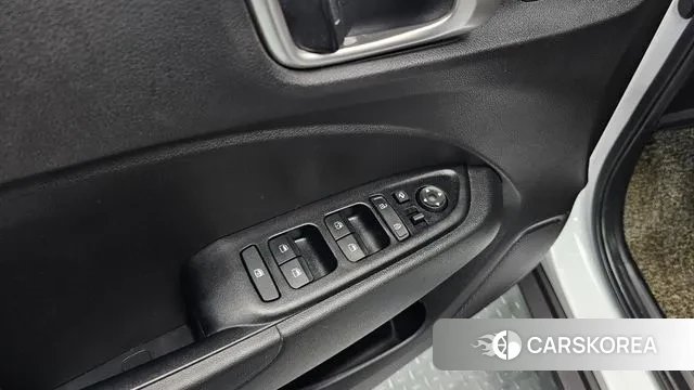 Hyundai Venue id 3259109 из Кореи 8