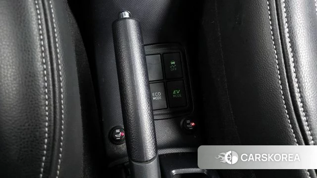 Toyota Prius C id 4233148 из Кореи 8