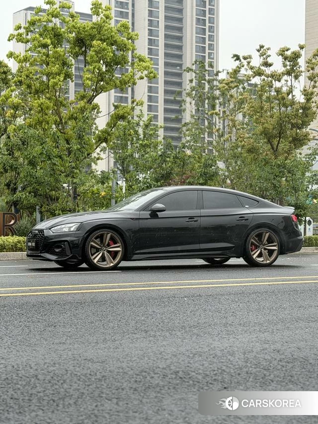 Audi RS 5 id 4259445 из Китая 8