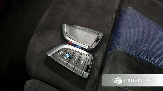 BMW 1 Series (F40) id 3033662 из Кореи 8