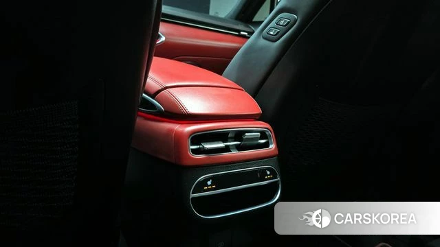 Genesis GV70 id 3941714 из Кореи 8