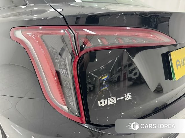 Red flag E-QM5 id 3926992 из Китая 8