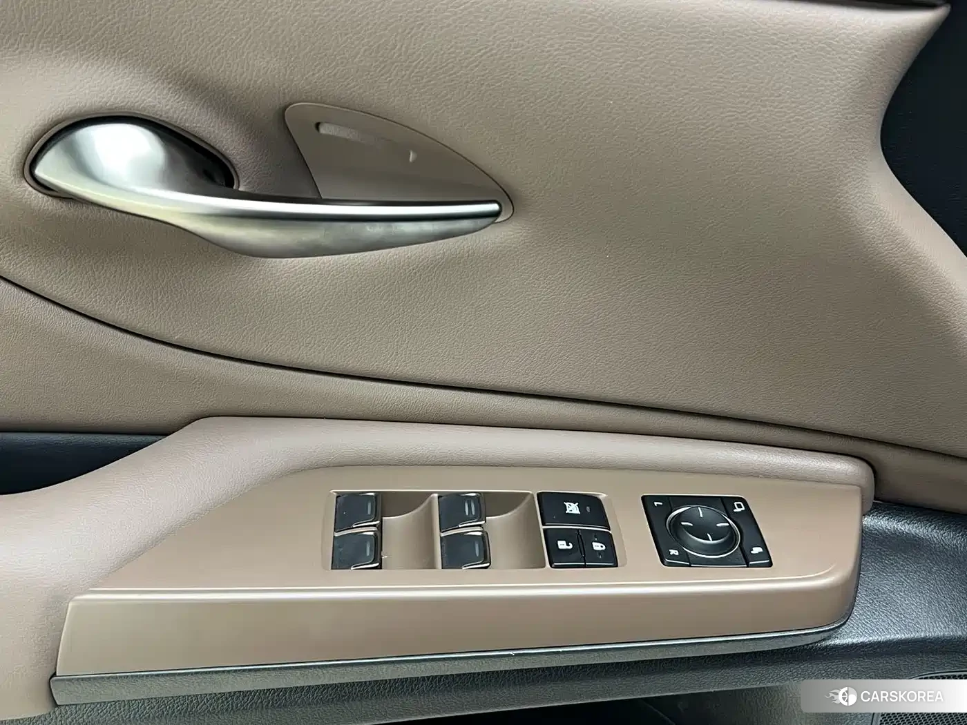 Lexus ES id 4570498 из Китая 8