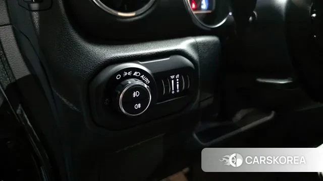 Jeep Wrangler (JL) id 3258514 из Кореи 8