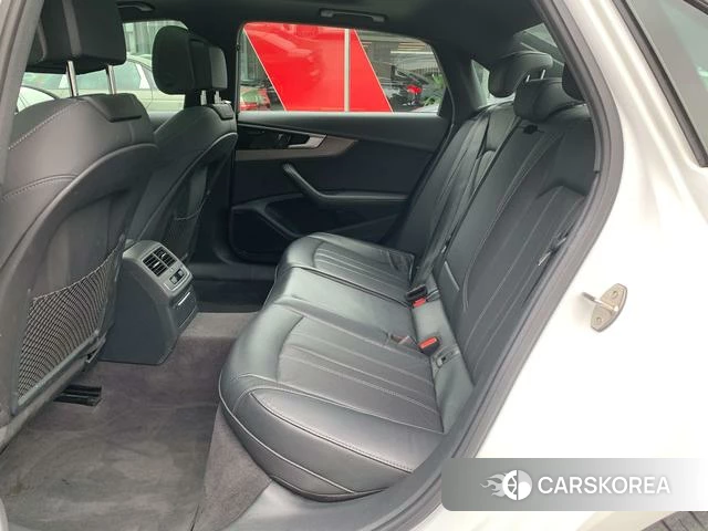 Audi A4L id 4392108 из Китая 8