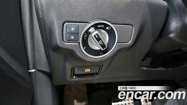 Infiniti Q30 id 2687649 из Кореи 8