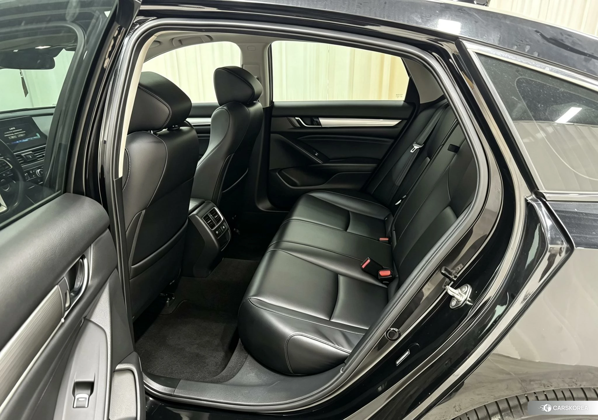 Honda Accord id 4512887 из Китая 8