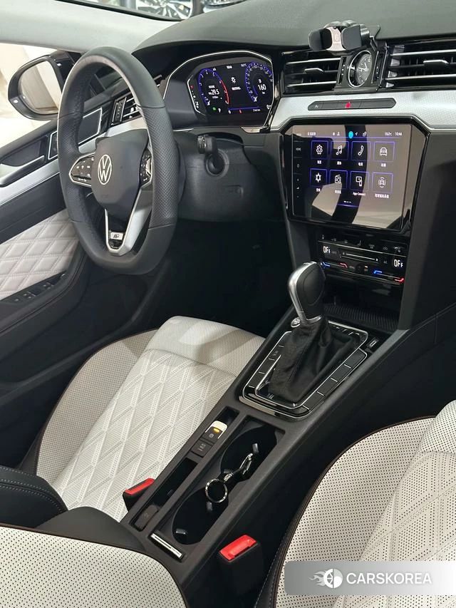Volkswagen Magotan id 4258573 из Китая 8