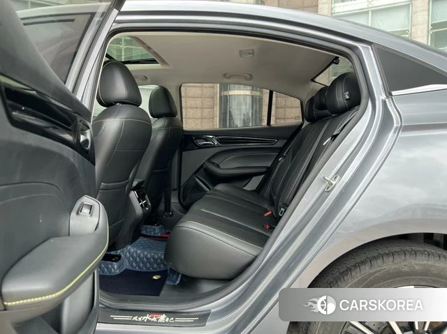Roewe i5 id 4253413 из Китая 8