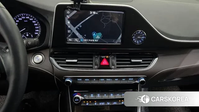 Hyundai Grandeur IG Hybrid id 3526460 из Кореи 8