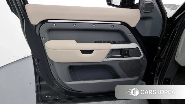 Land Rover Defender (L663) id 2993435 из Кореи 8