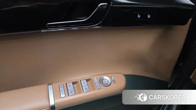 Hyundai Grandeur (GN7) id 3523327 из Кореи 8