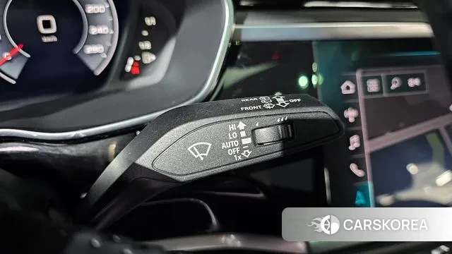 Audi Q3 (F3) id 3449016 из Кореи 8