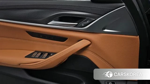 BMW 5 Series (G30) id 3042911 из Кореи 8