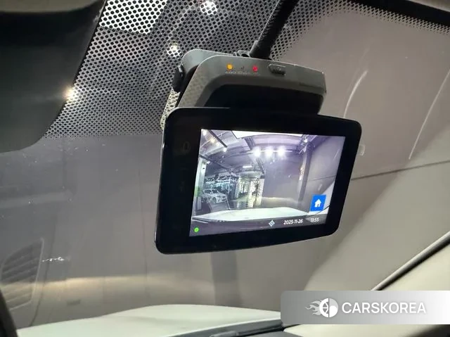 BMW 5 Series (G30) id 3411143 из Кореи 8