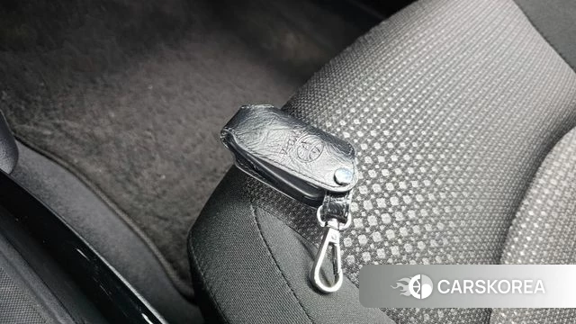 Toyota Prius 4th Generation id 3911543 из Кореи 8