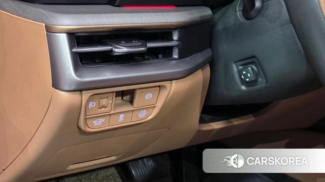 Hyundai Grandeur Hybrid (GN7) id 4880090 из Кореи 8