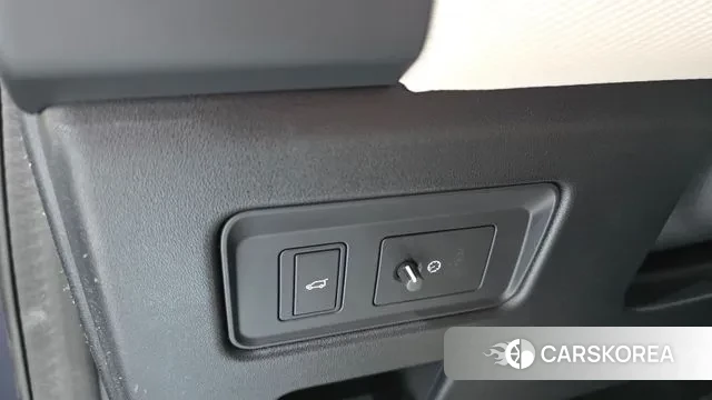 Land Rover Discovery 5 id 3624346 из Кореи 8