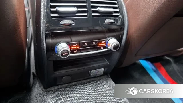 BMW 5 Series (G30) id 3740339 из Кореи 8