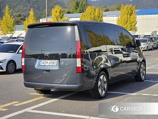 Hyundai Staria id 3572961 из Кореи 8