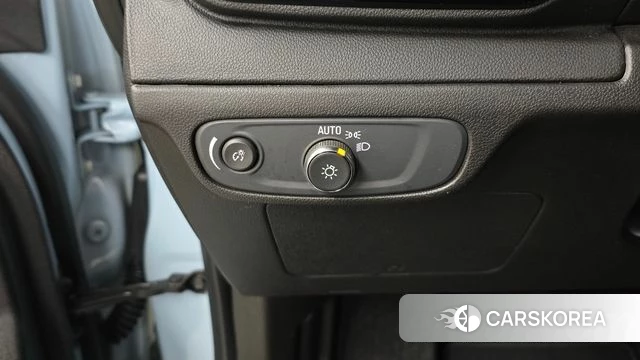 Chevrolet (GM Daewoo) New Bolt EV id 3839027 из Кореи 8